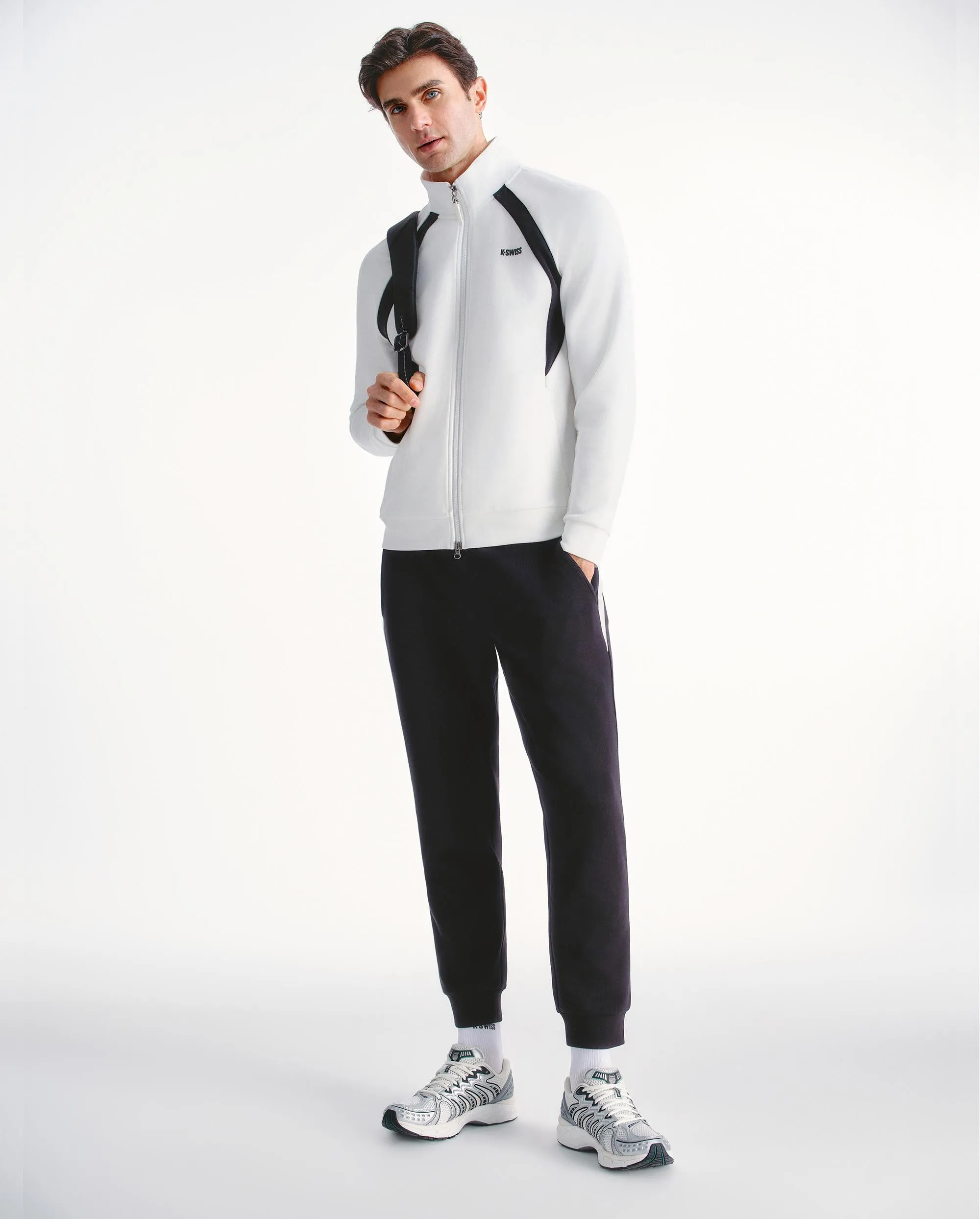 1011474-008 | MEN'S JOGGER PANTS | BLACK