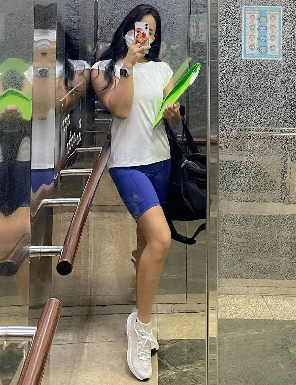 8" Side Pockets Gym Shorts navy ins_Gym