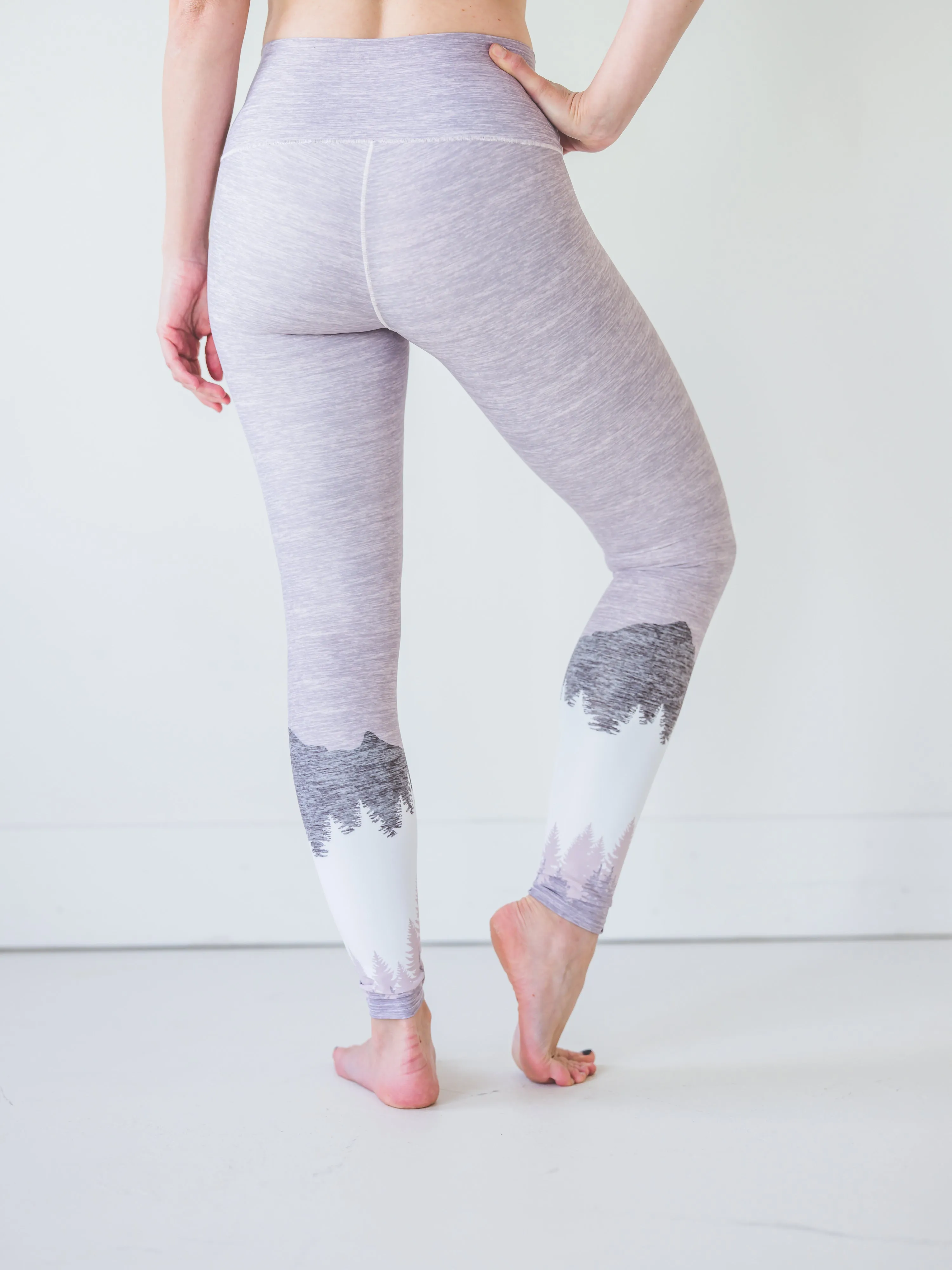 Blush Mountain Summit Yoga Pants