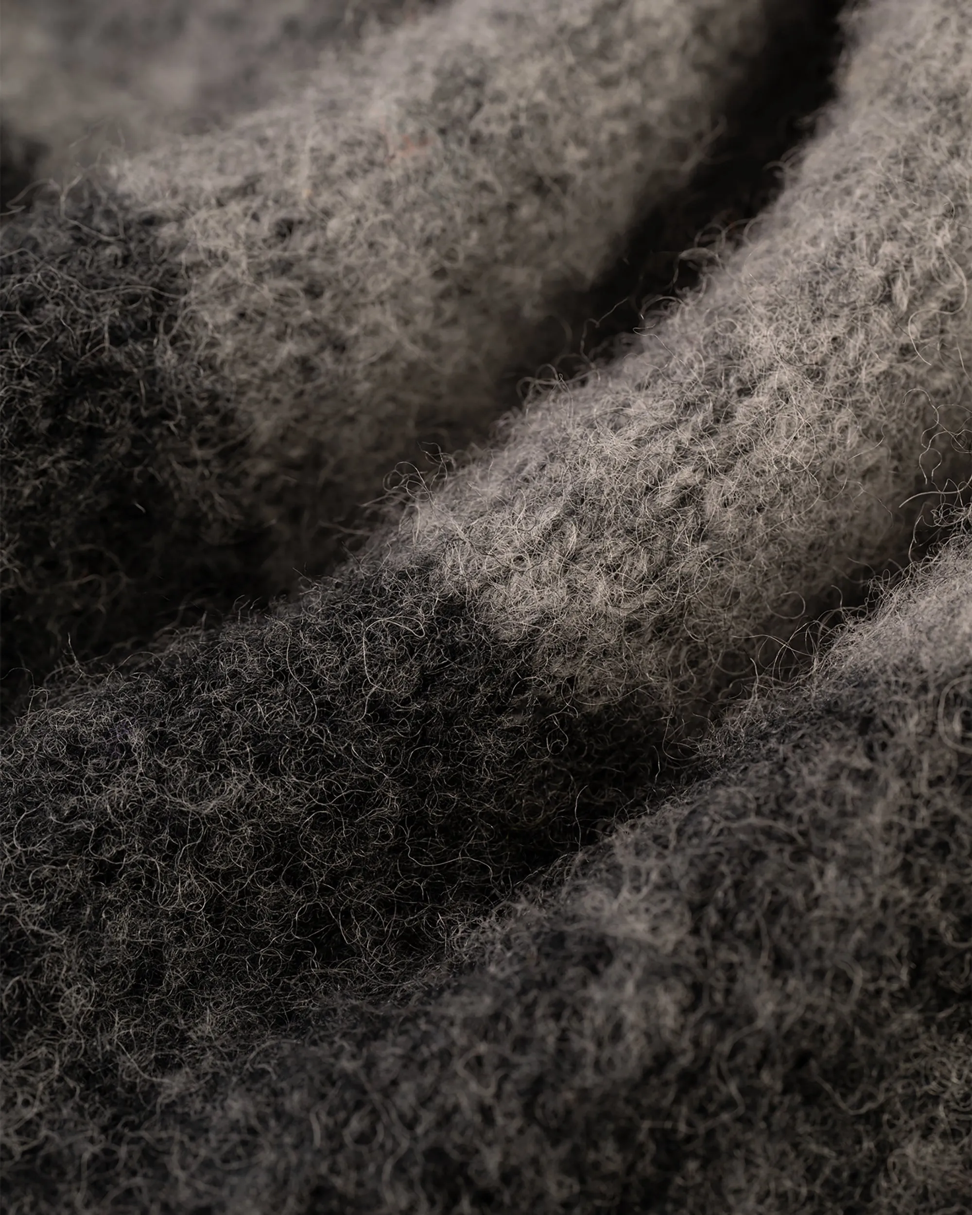 GREY BLOCK STRIPE SHAGGY DOG SWEATER - TRIM FIT