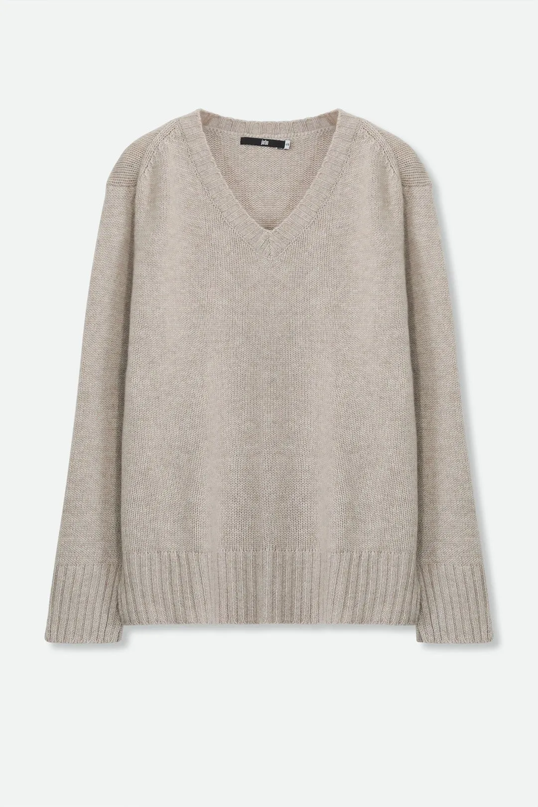 INVERNESS V NECK SWEATER IN CASHMERE MERINO 4 PLY KNIT