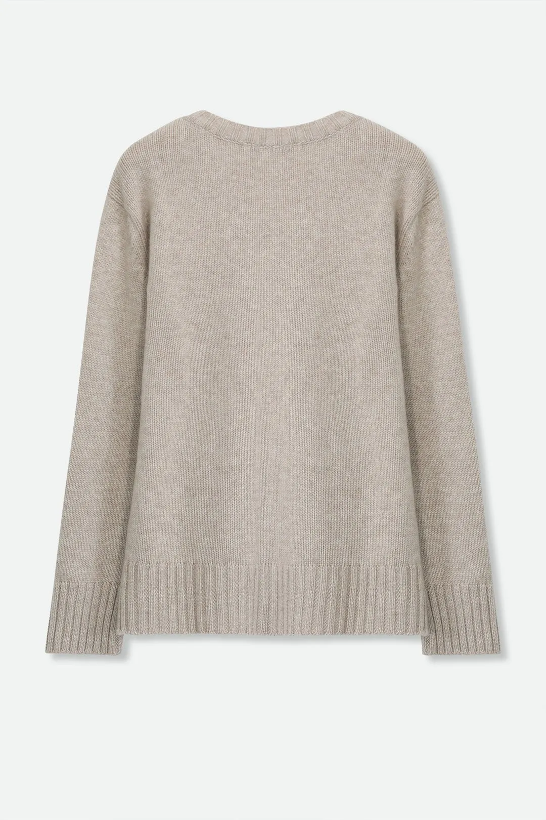 INVERNESS V NECK SWEATER IN CASHMERE MERINO 4 PLY KNIT