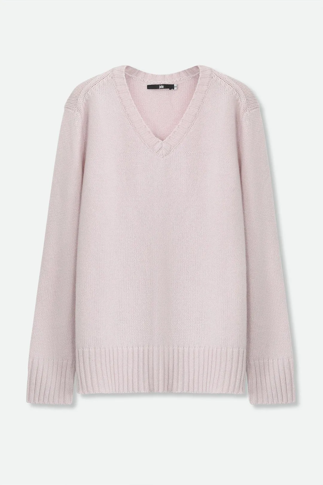 INVERNESS V NECK SWEATER IN CASHMERE MERINO 4 PLY KNIT