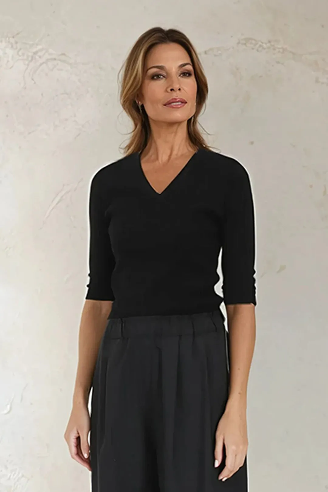 ITALIAN COTTON ELBOW SLEEVE V NECK