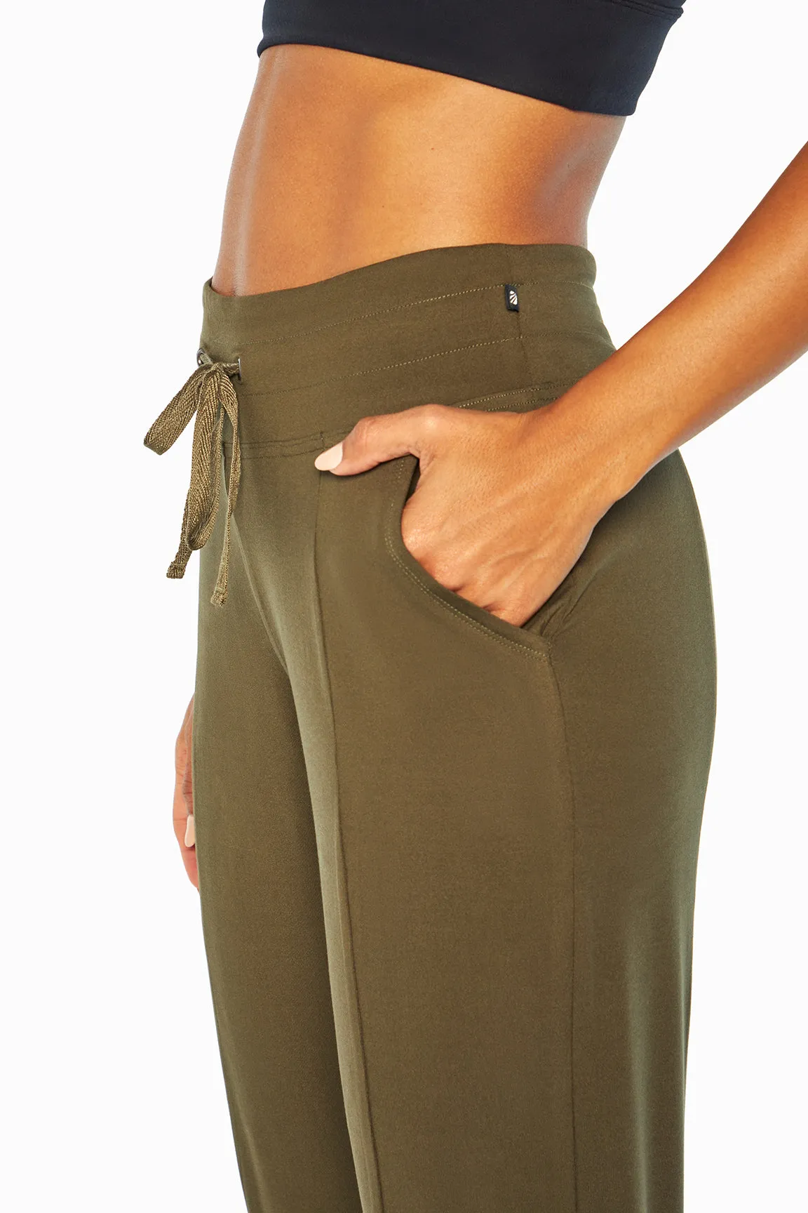 Mona Jogger