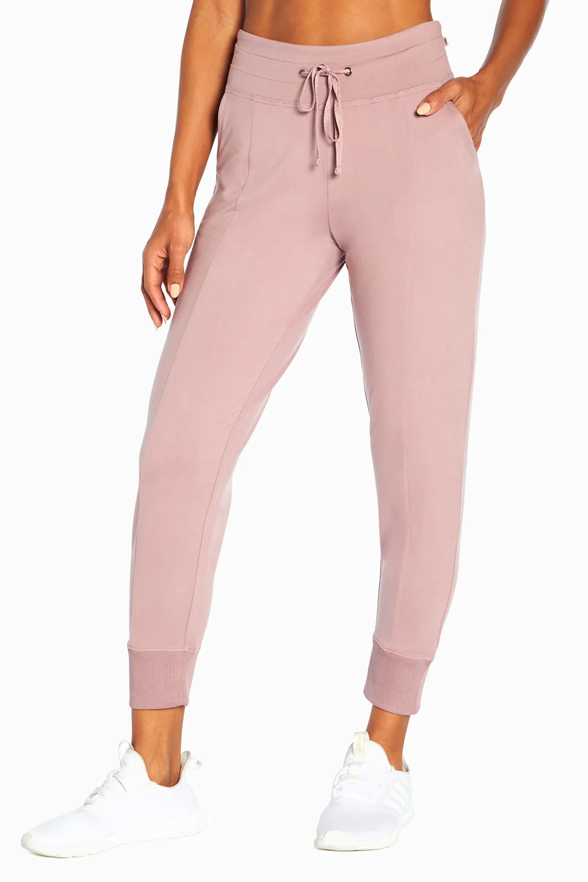 Mona Jogger