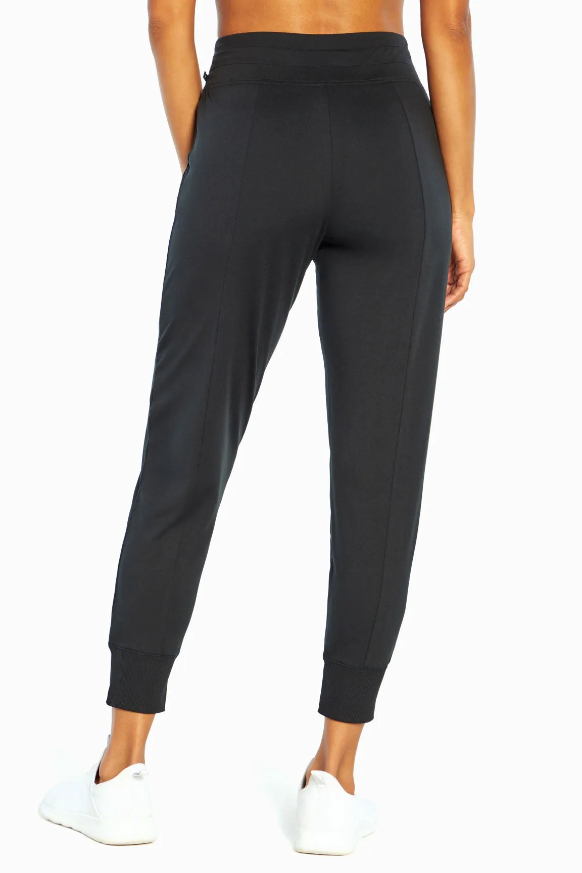 Mona Jogger