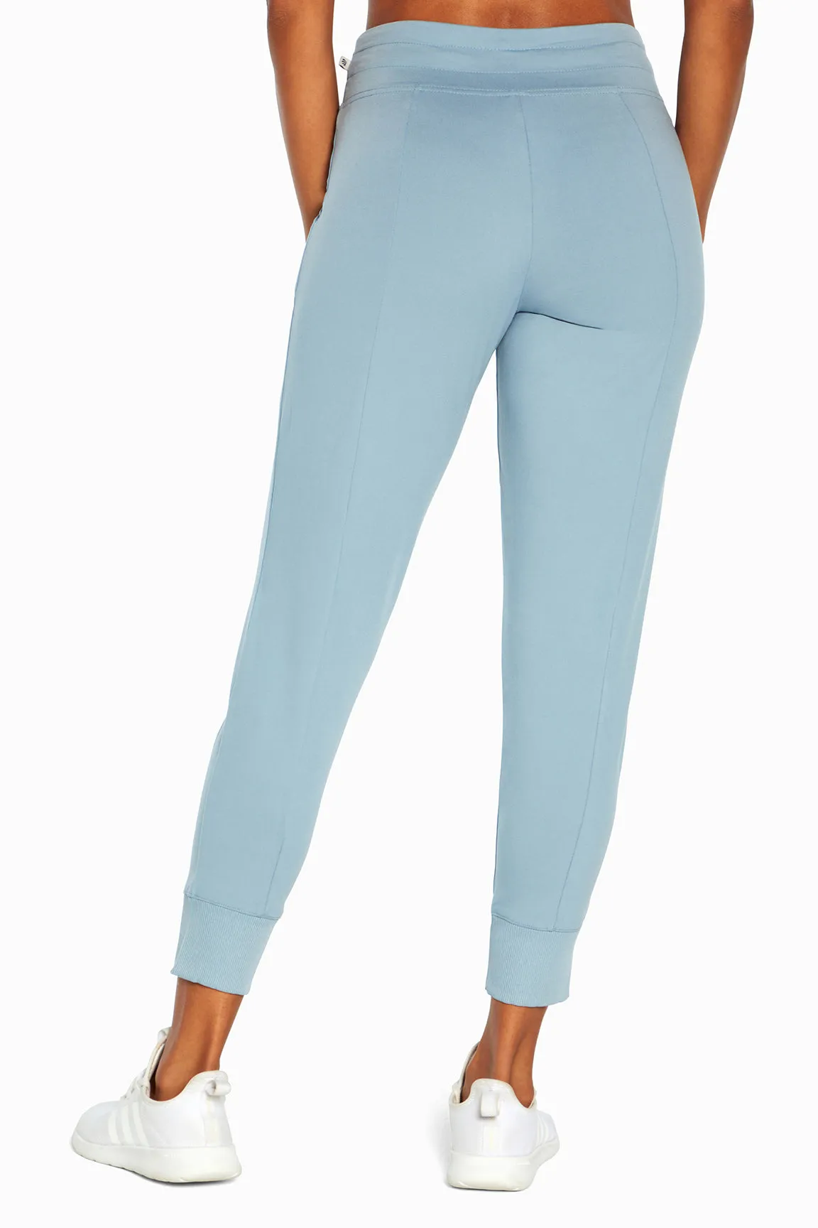 Mona Jogger
