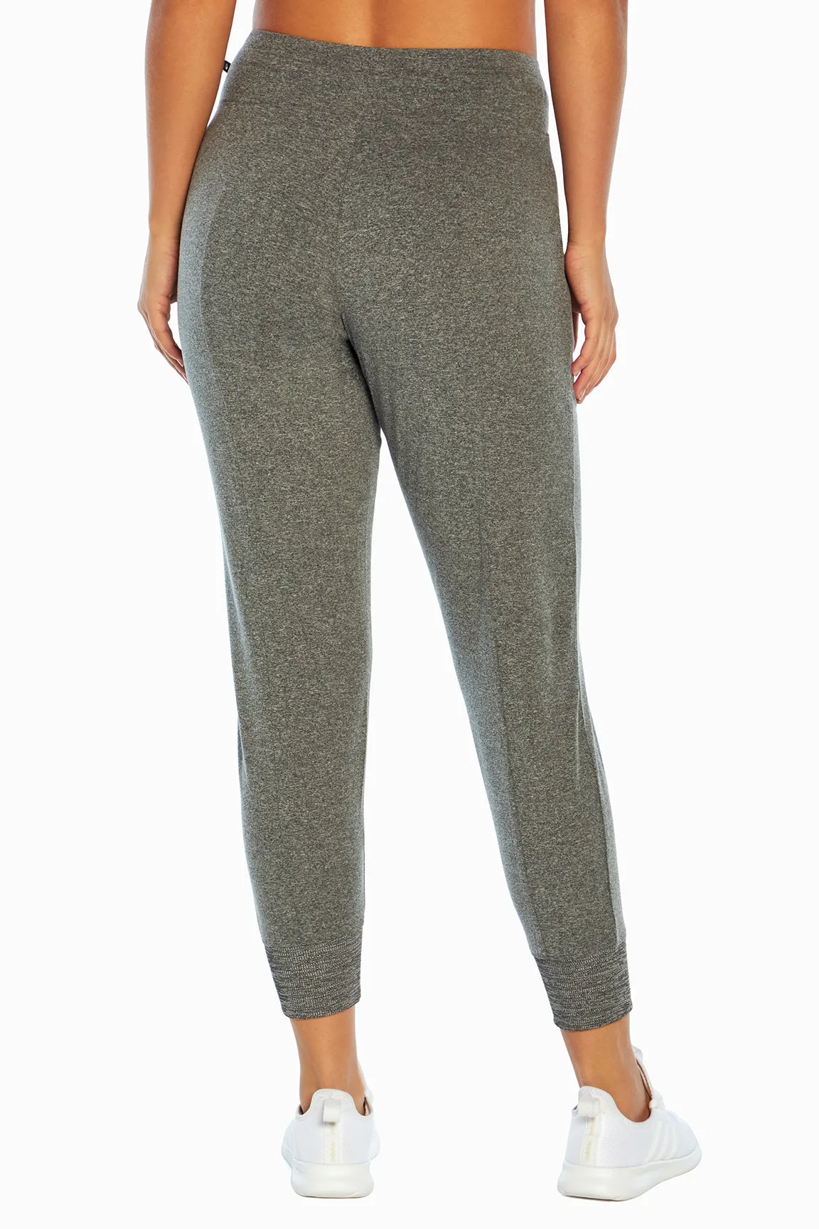 Mona Jogger