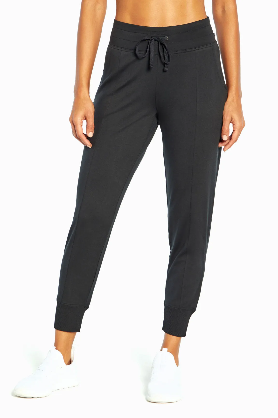 Mona Jogger