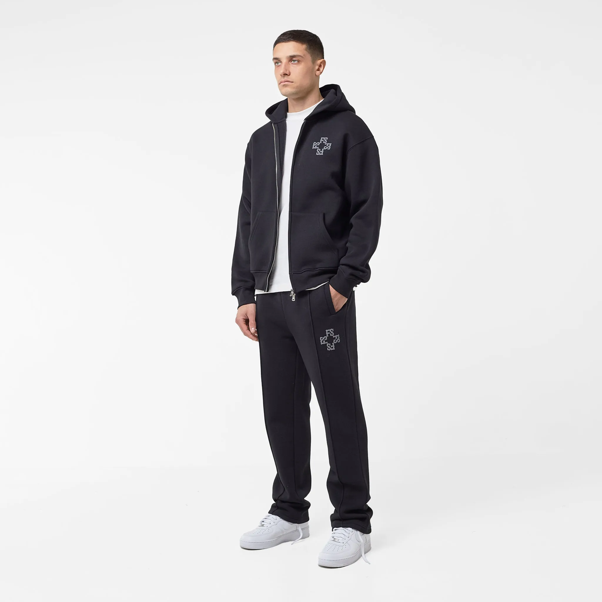 Monogram Open Hem Jogger | Black