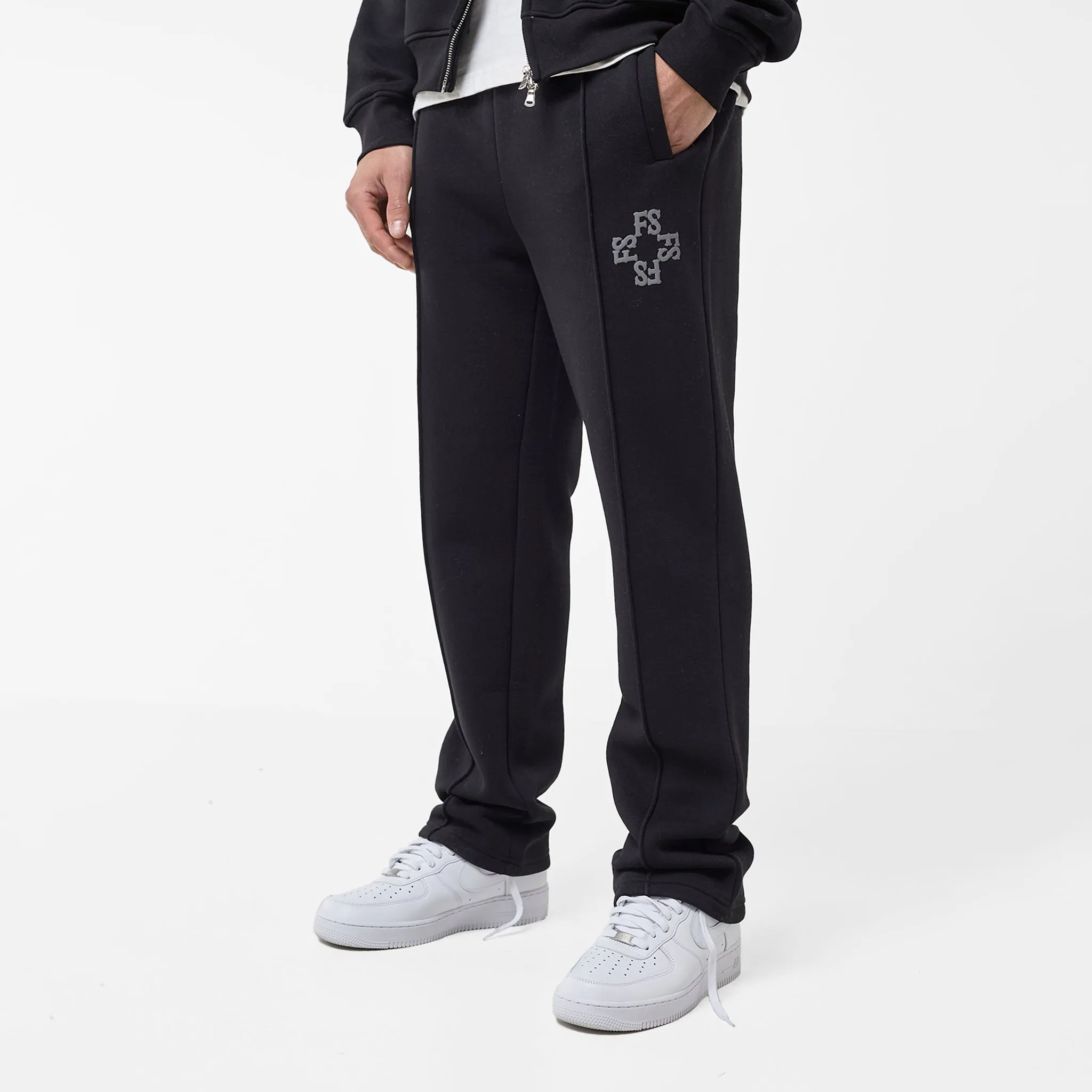 Monogram Open Hem Jogger | Black
