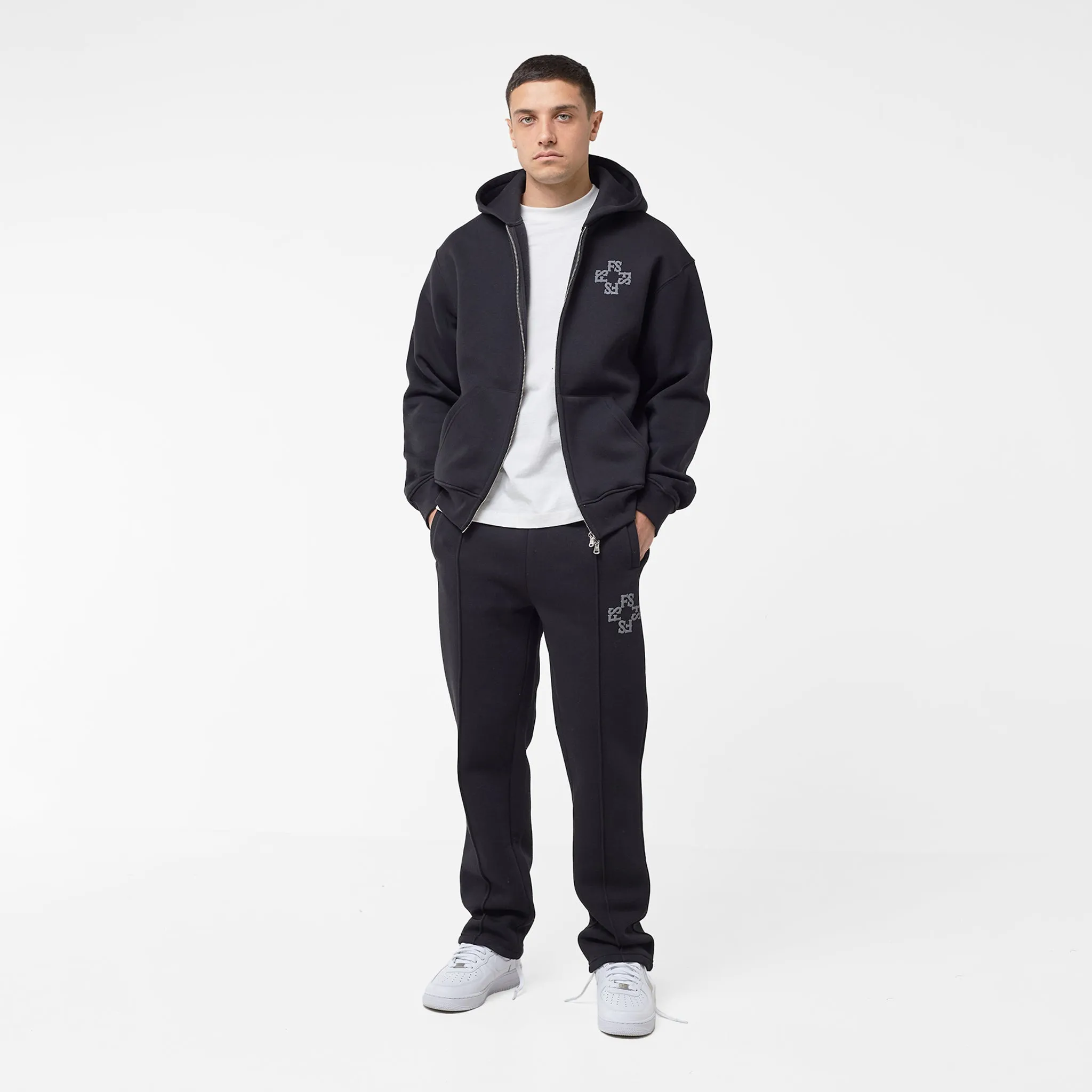 Monogram Open Hem Jogger | Black