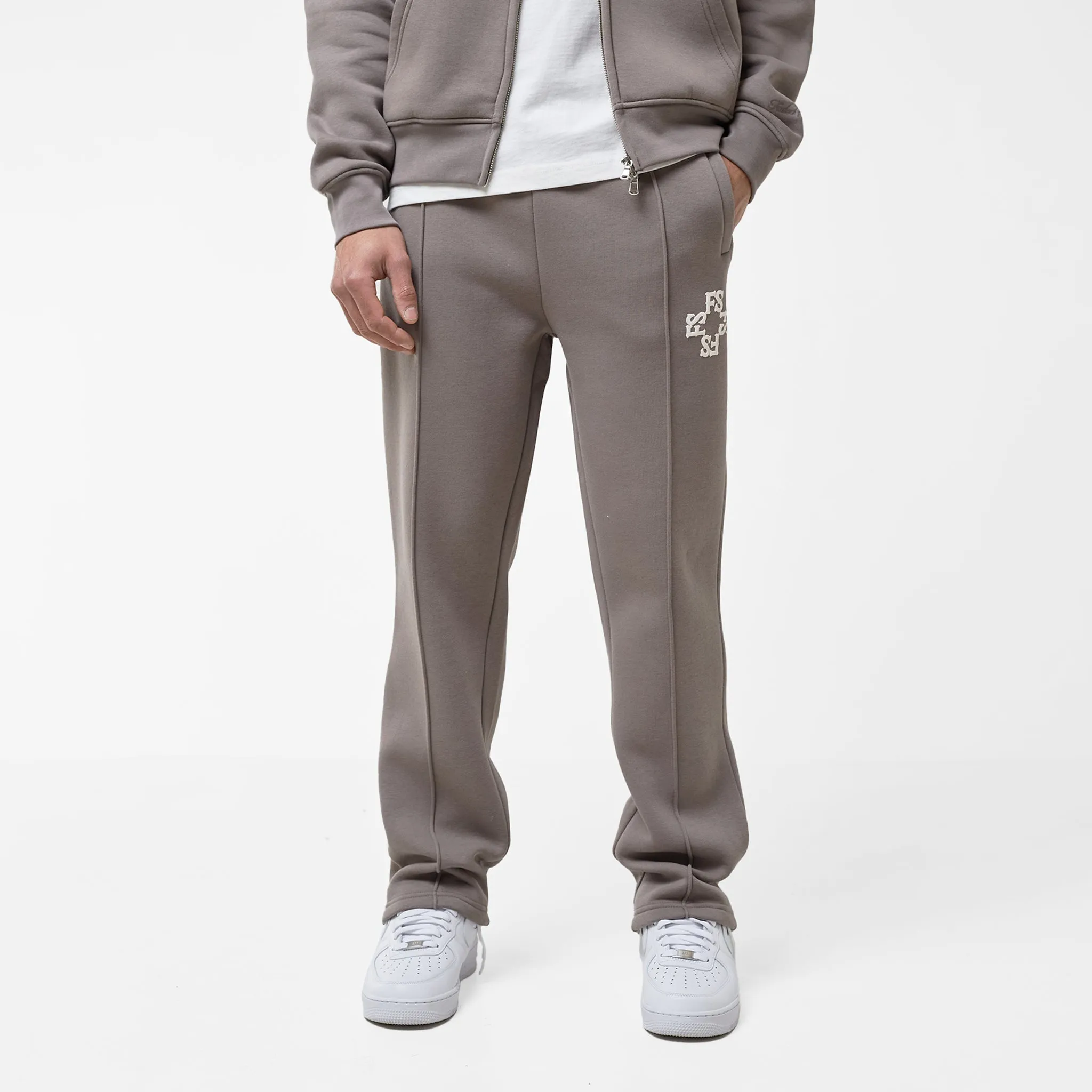 Monogram Open Hem Jogger | Walnut Brown