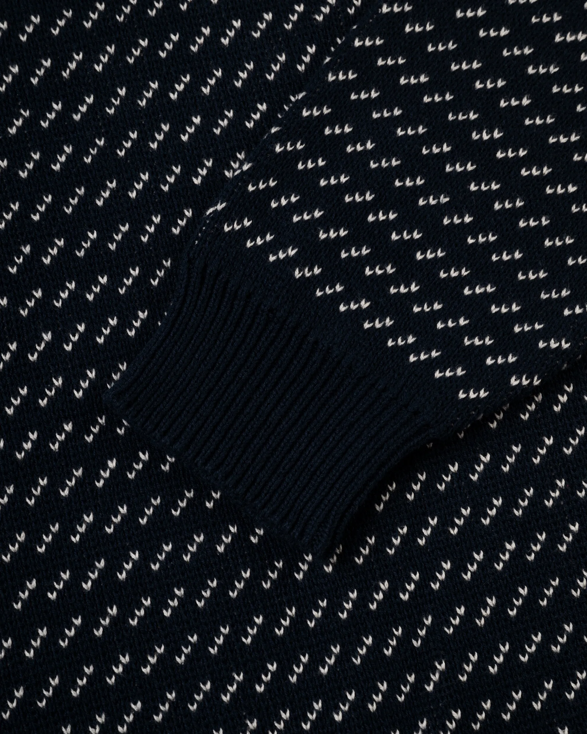 NAVY/WHITE CHEVRON COTTON CREWNECK SWEATER