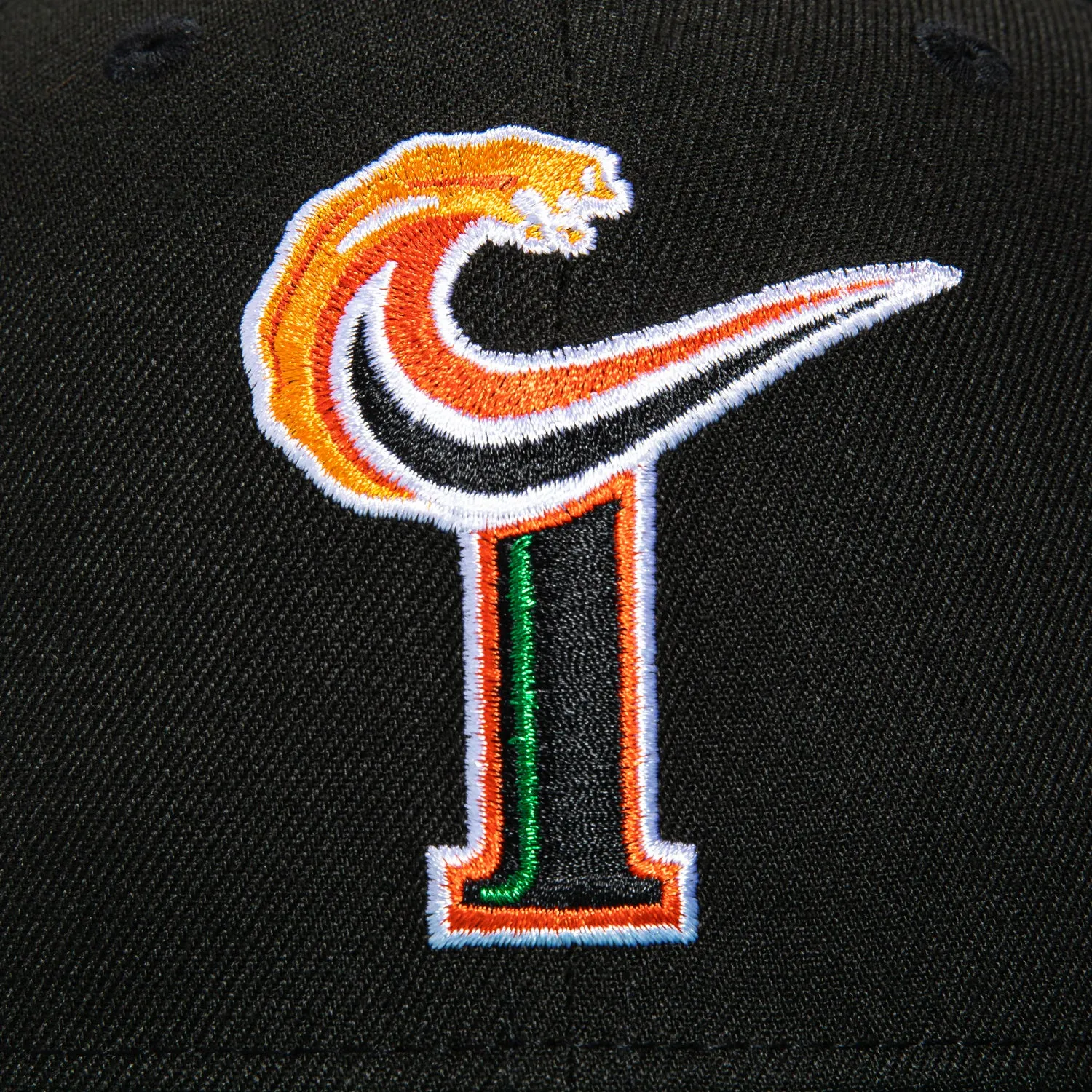 New Era 59Fifty Norfolk Tide Hat - Black. Kelly