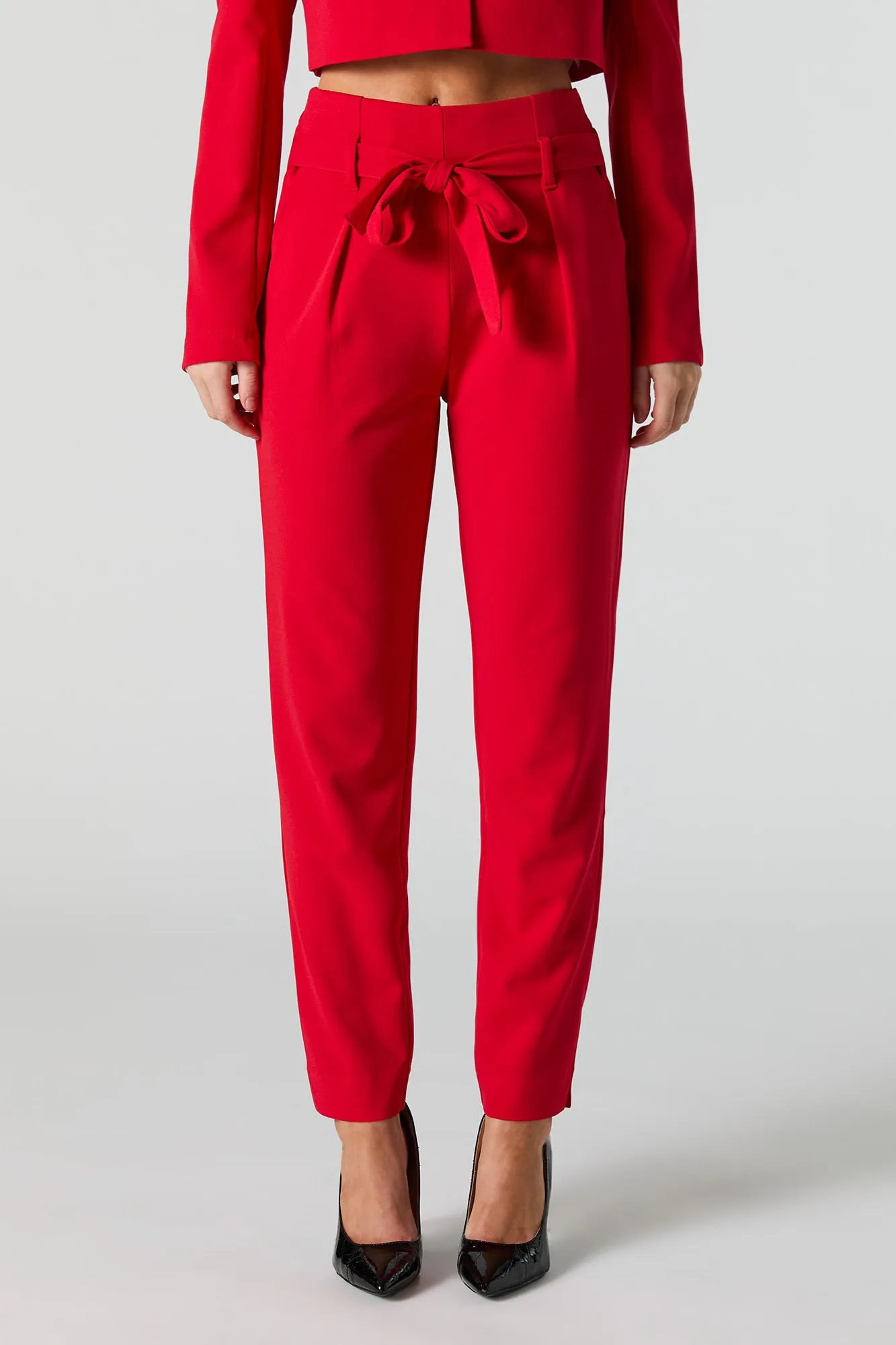 Pantalon habillé mince avec ceinture