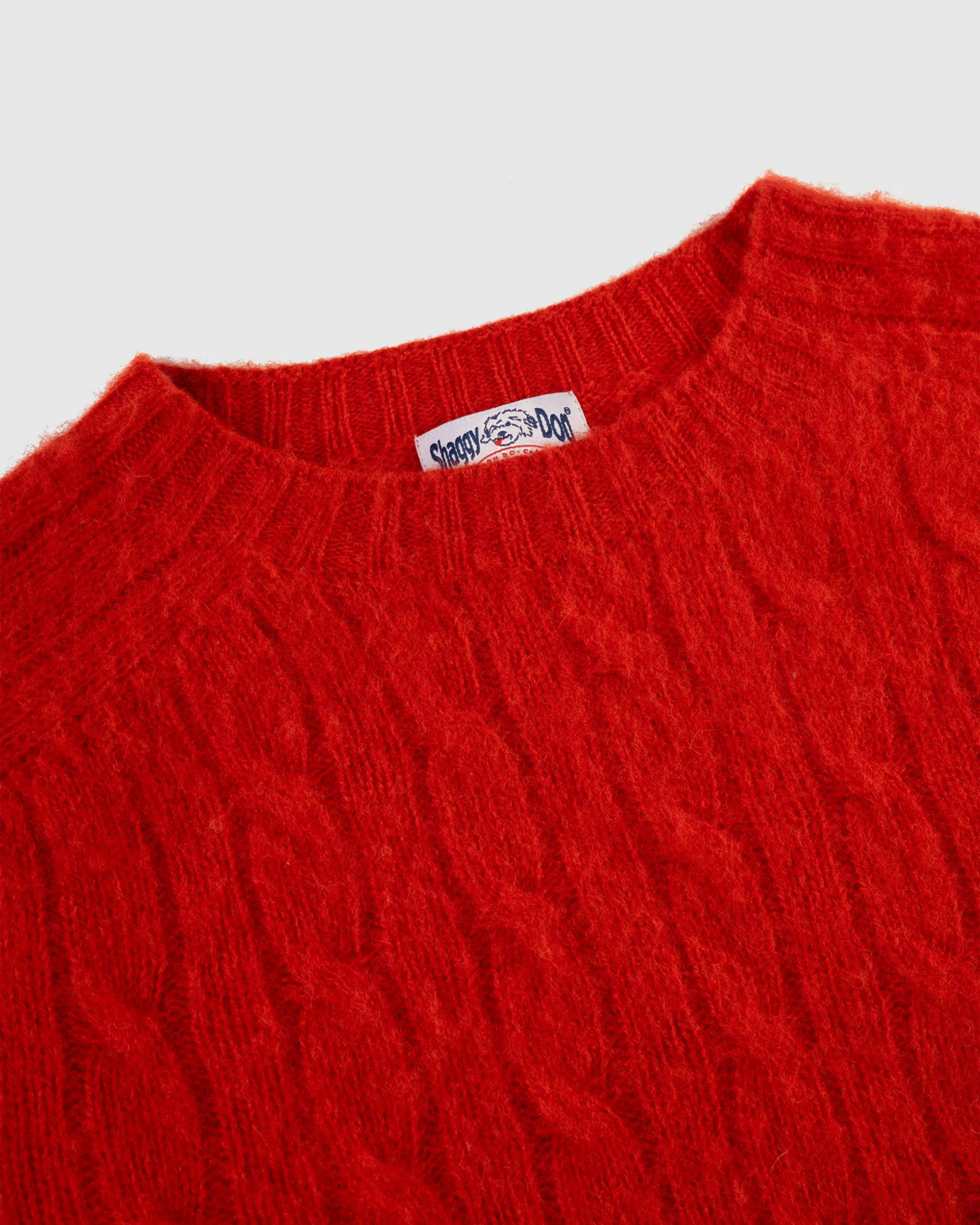 RED SHAGGY DOG CABLE CREWNECK SWEATER