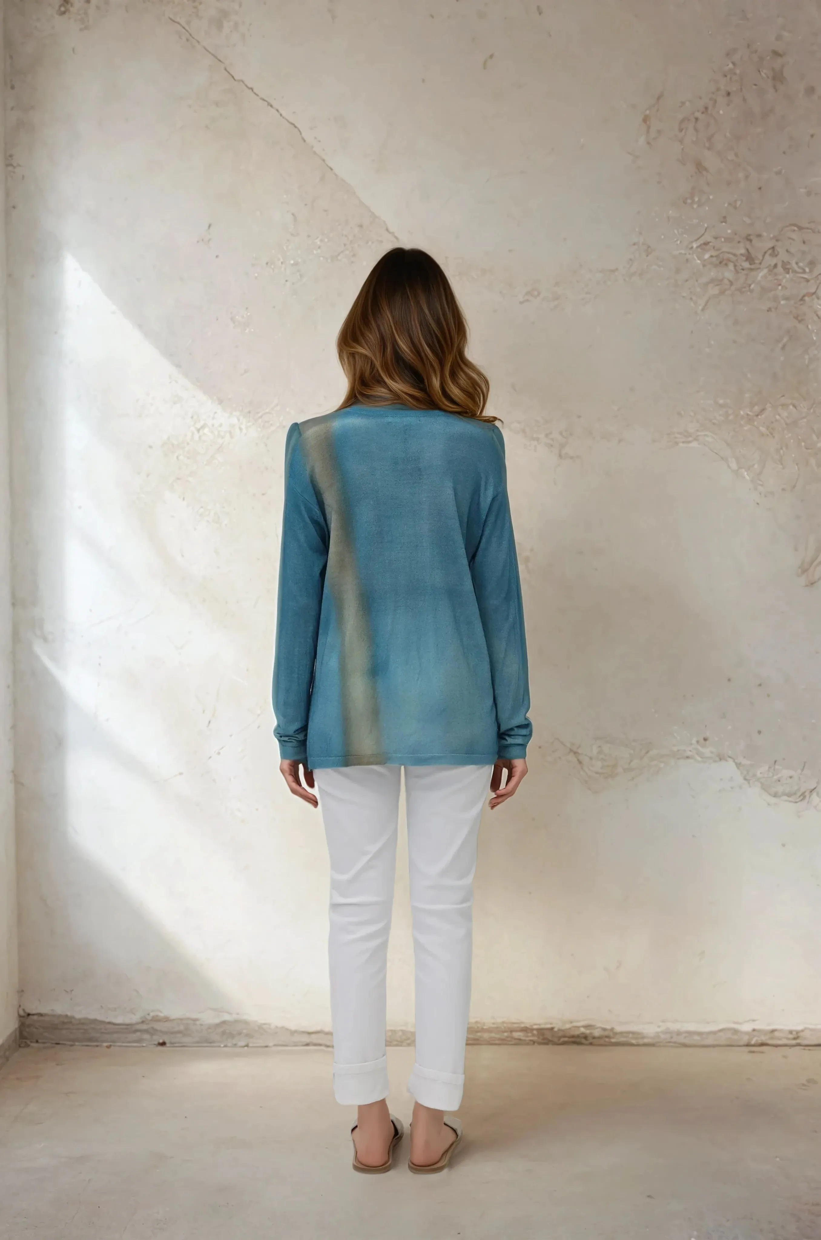SHILOH CREW IN HAND-DYED CASHMERE TURQUOISE SAND