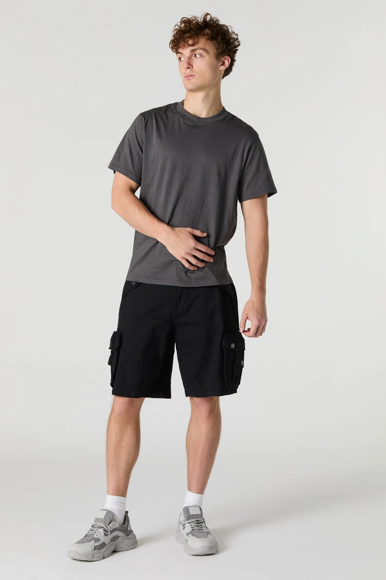 Short cargo boutonné avec poches multiples